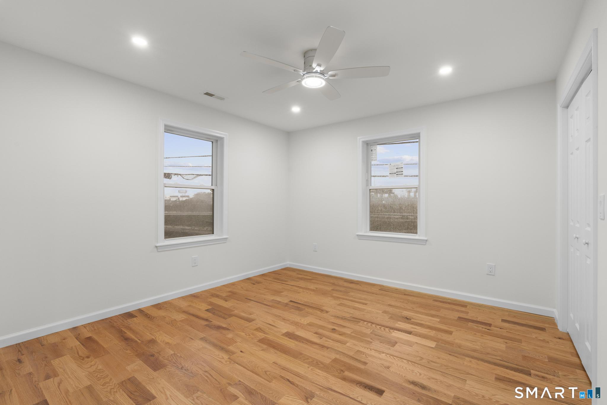 131 Columbia Street Unit: 2