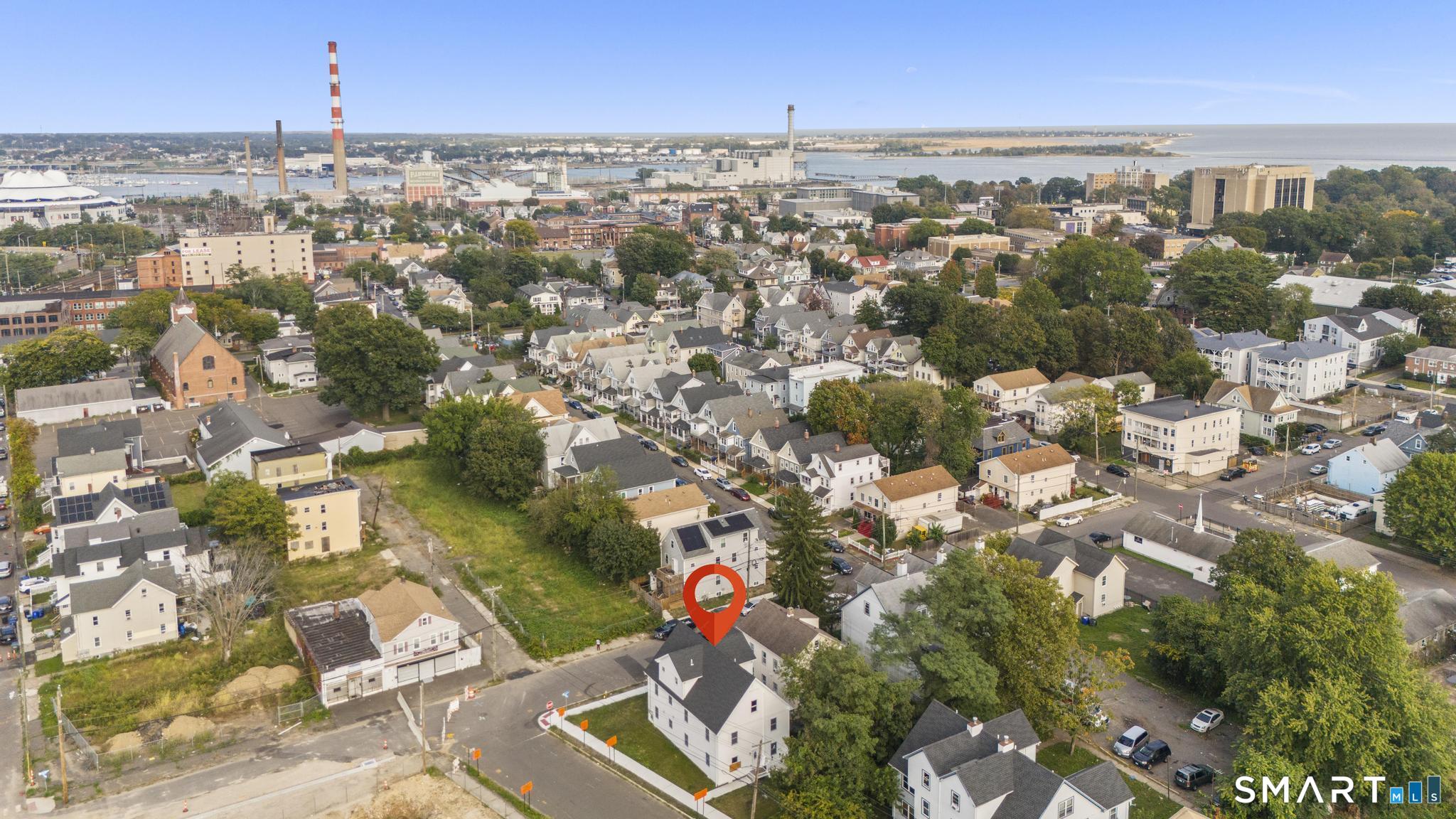 131 Columbia Street Unit: 2