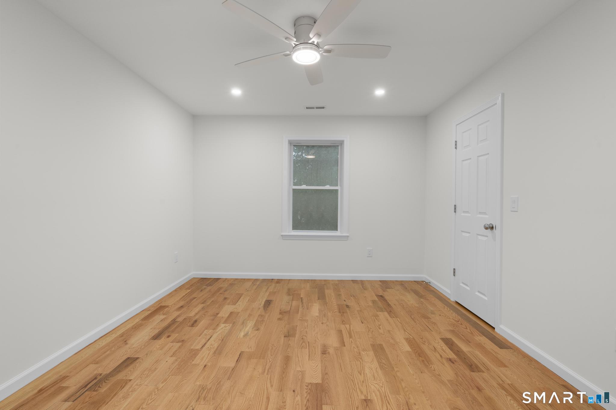 131 Columbia Street Unit: 2
