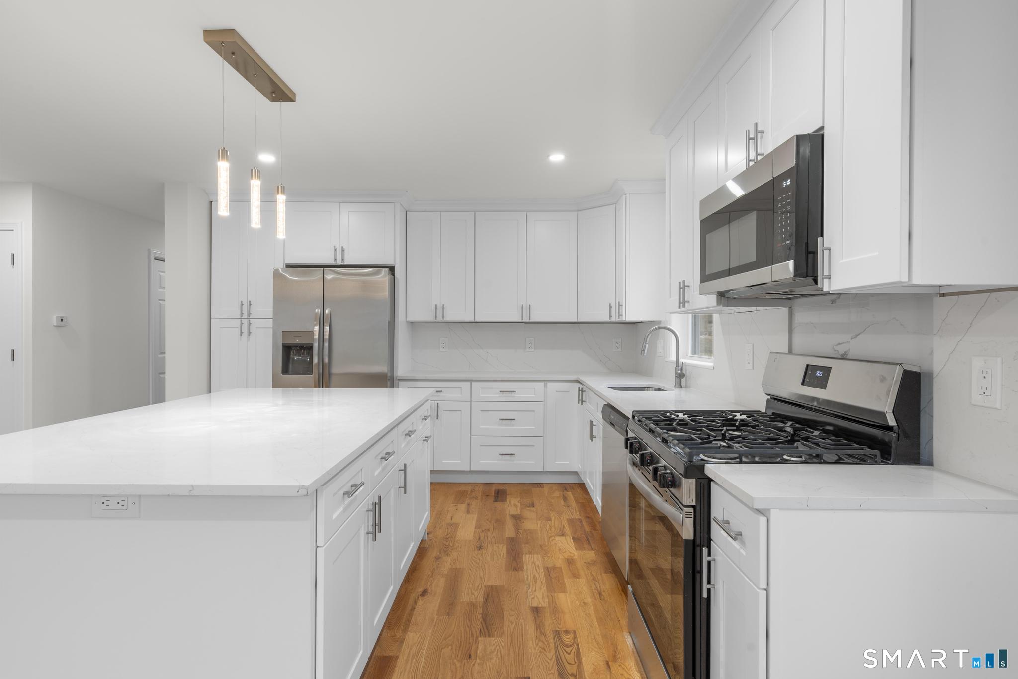 131 Columbia Street Unit: 1