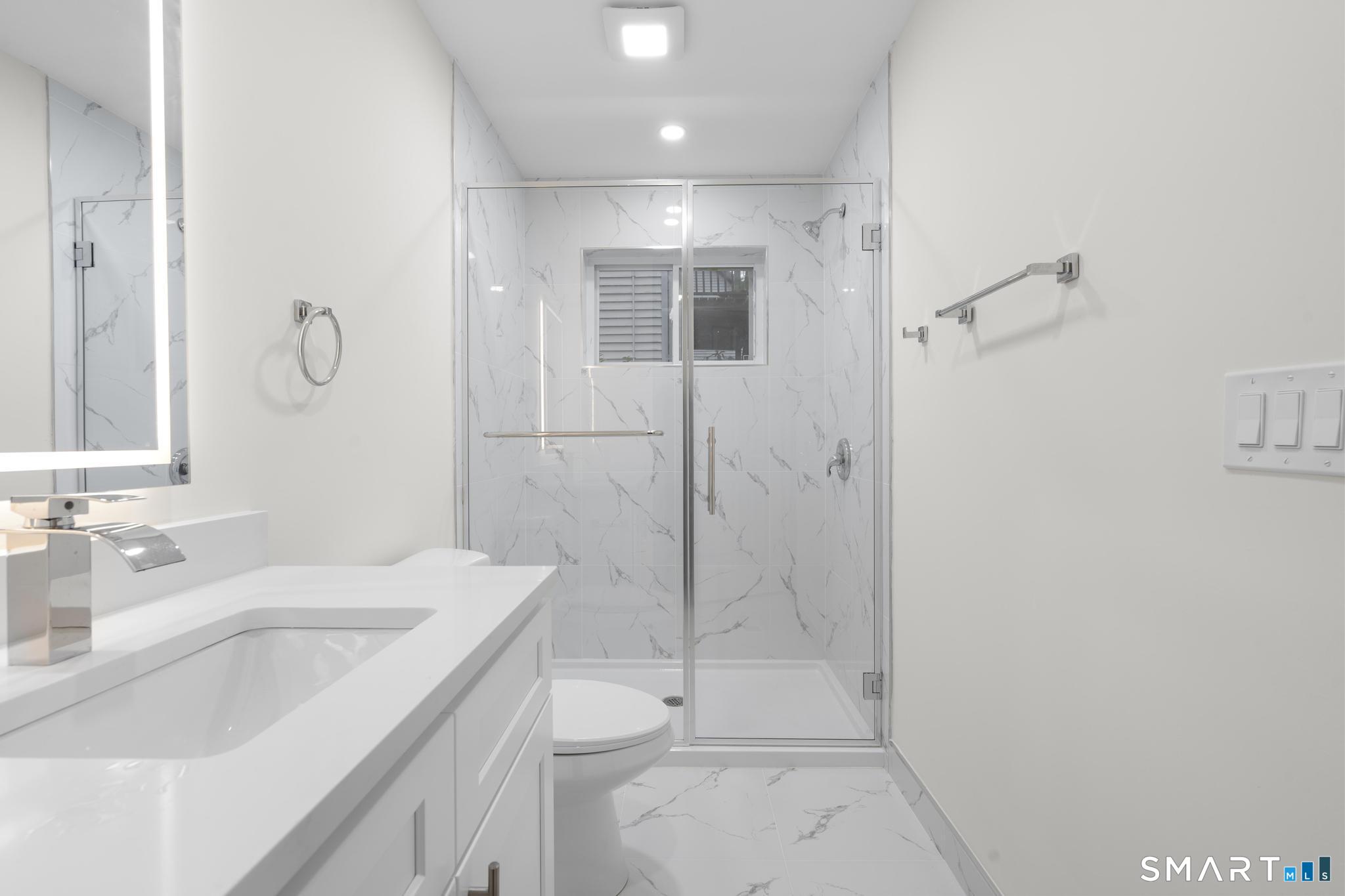 131 Columbia Street Unit: 1