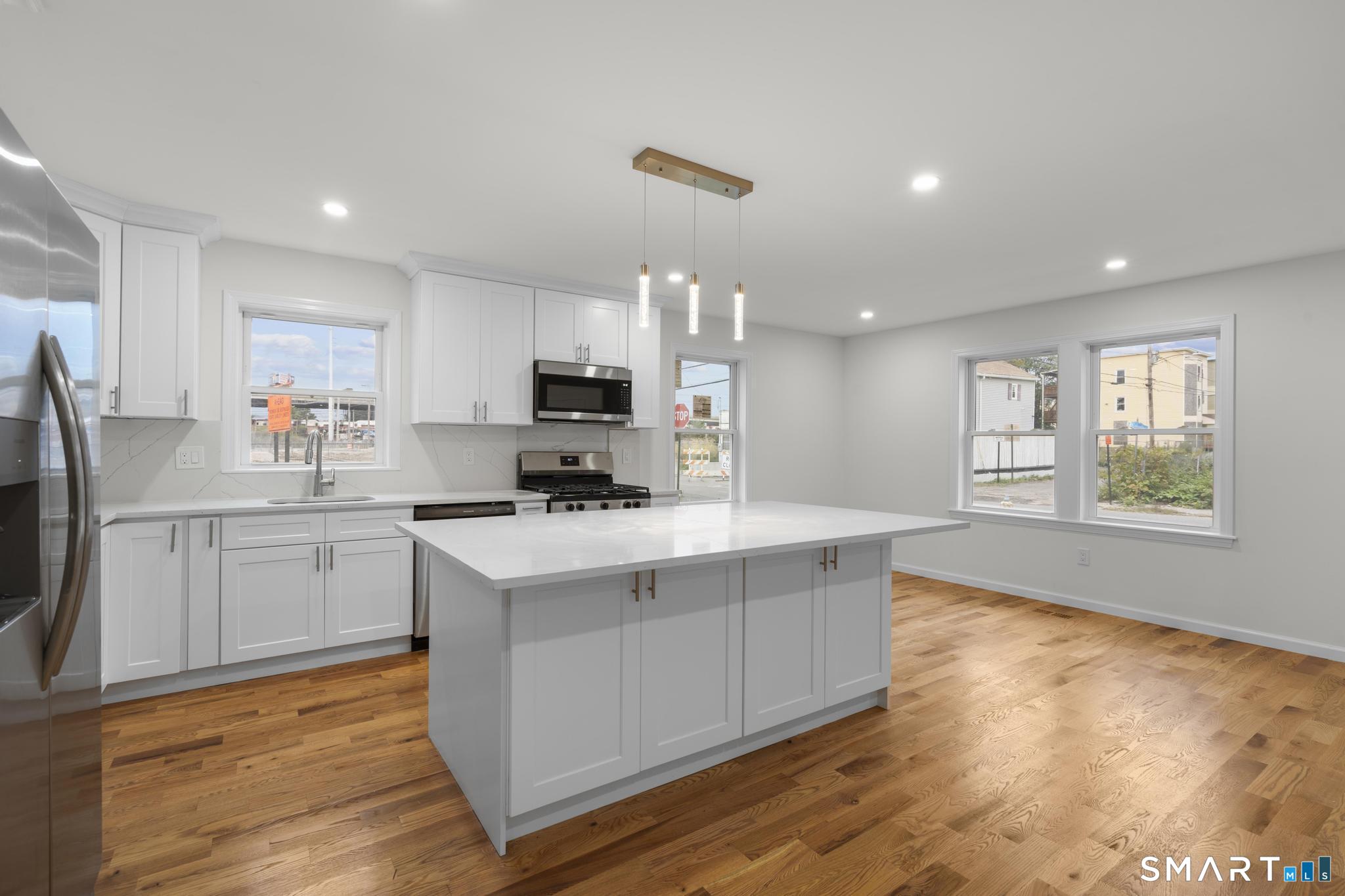 131 Columbia Street Unit: 1