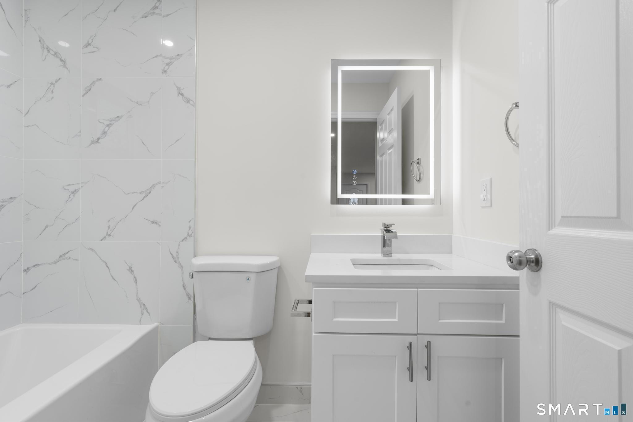 131 Columbia Street Unit: 1