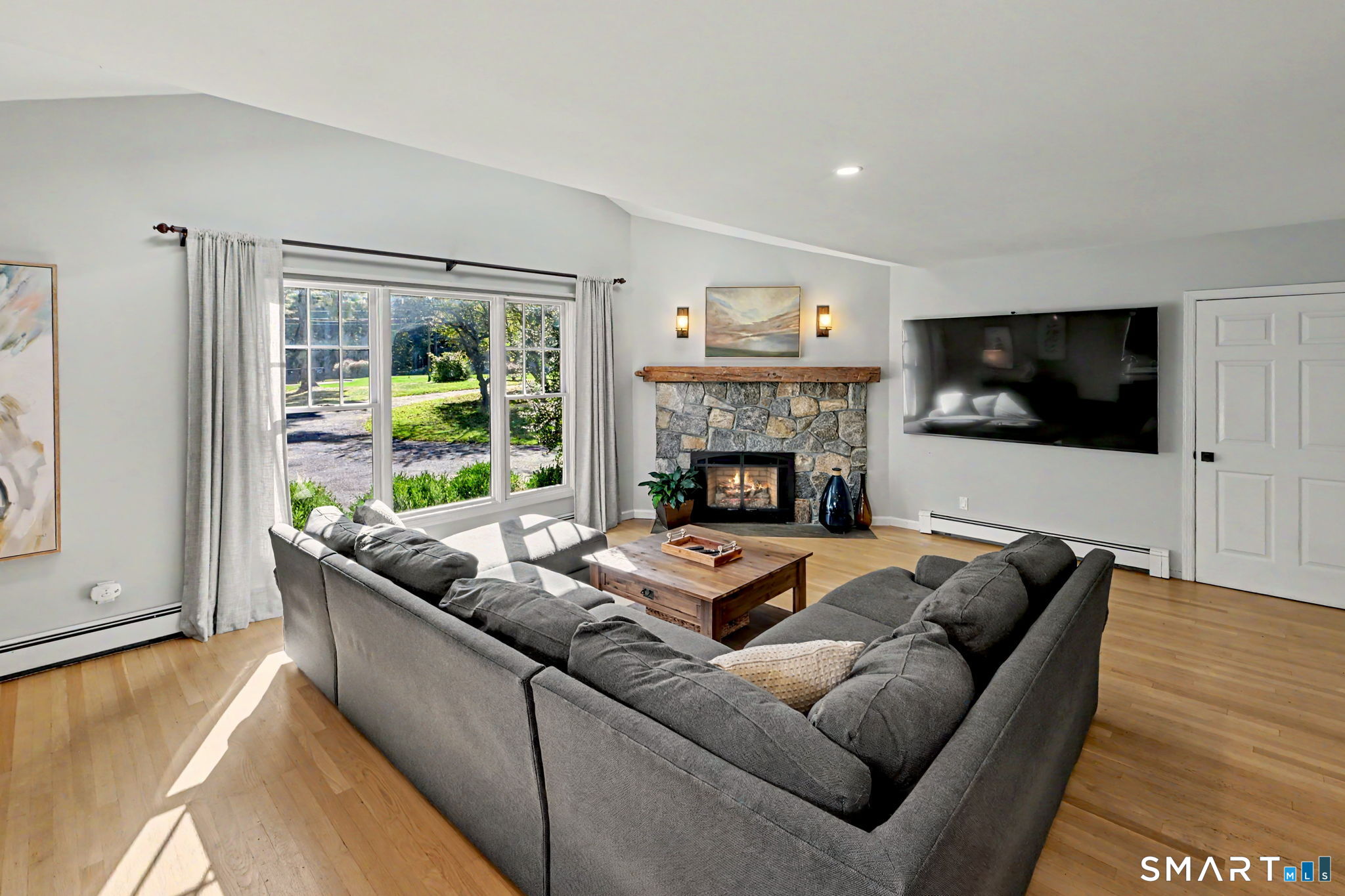29 South Lake Drive