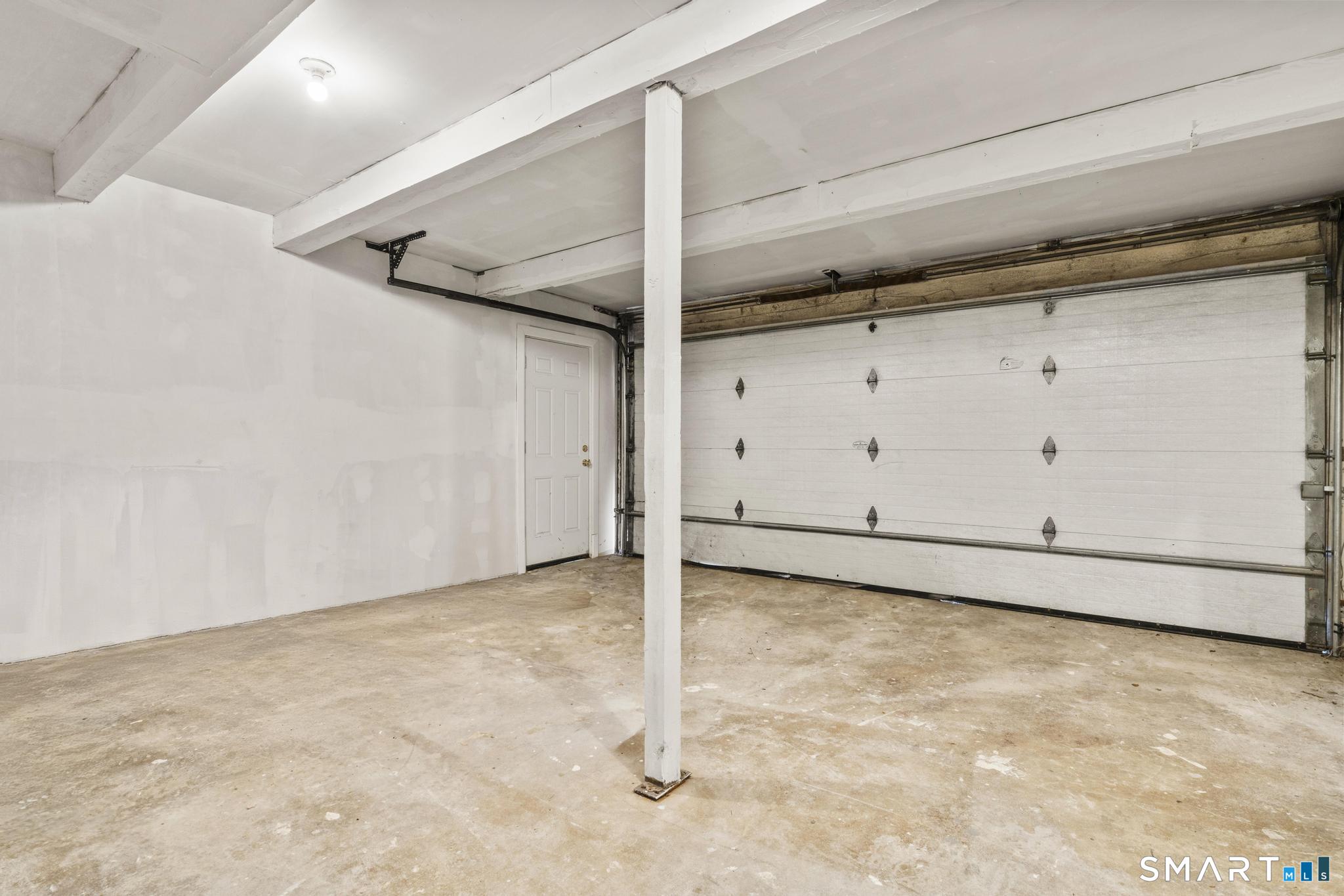 48 Lardner Road
