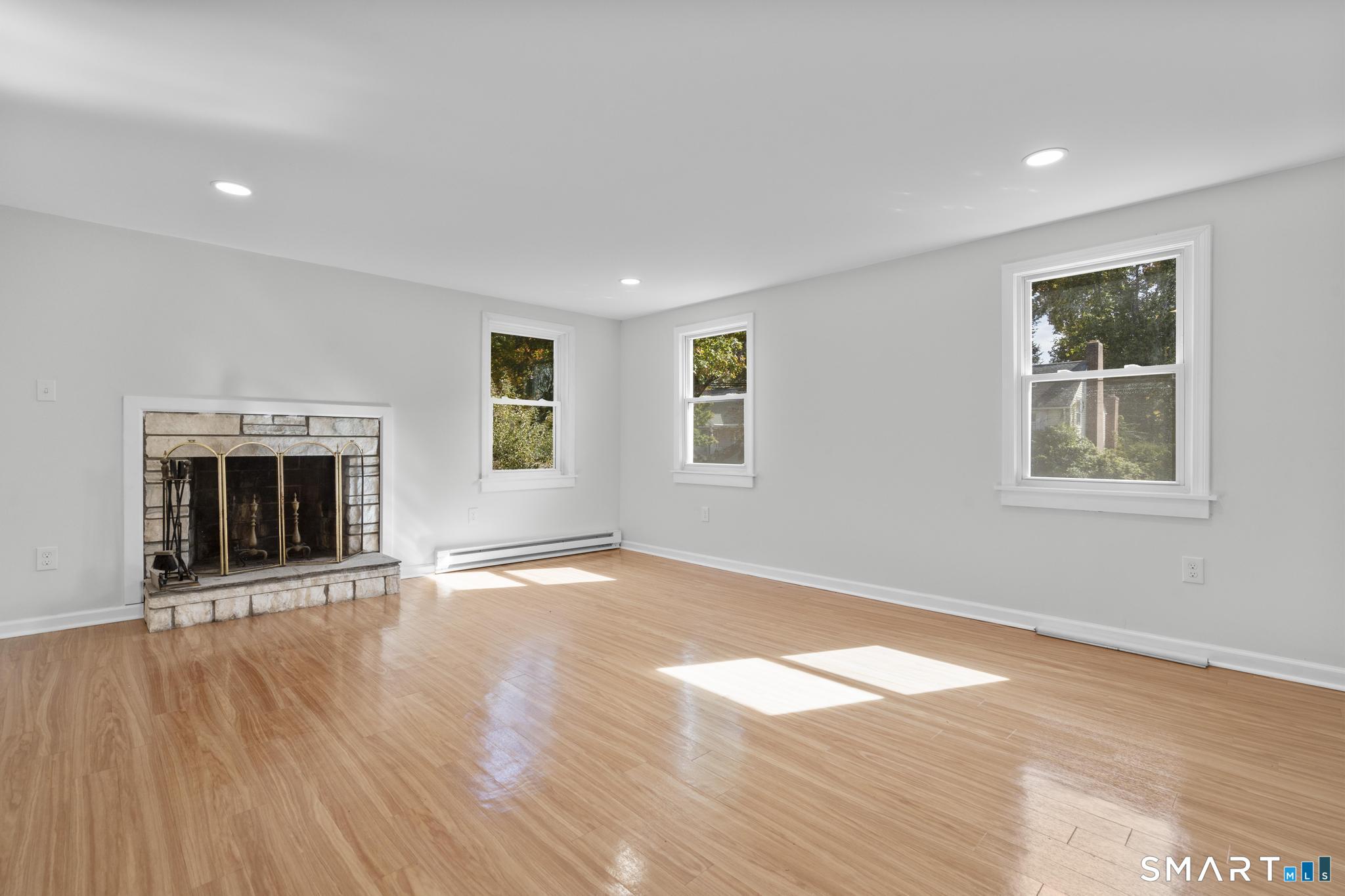 48 Lardner Road