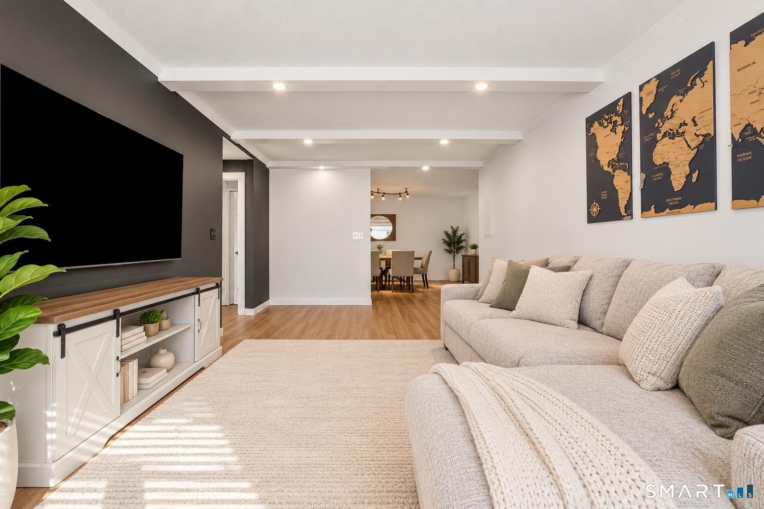 65 Glenbrook Road Unit: 1E
