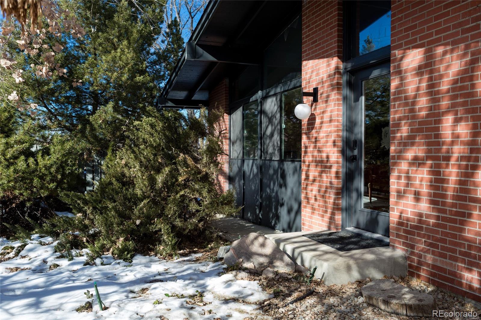 7117 Glacier View Road