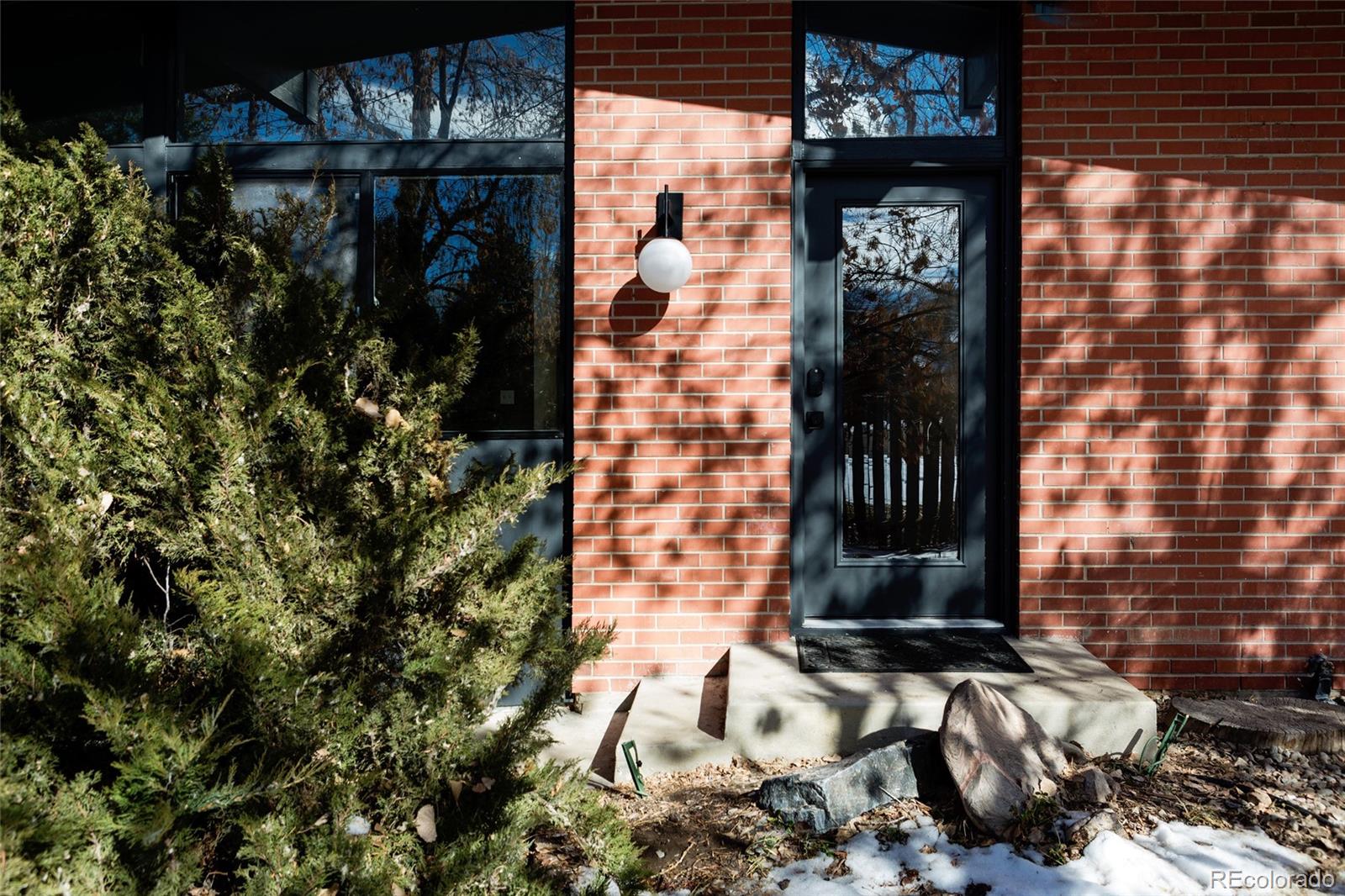 7117 Glacier View Road