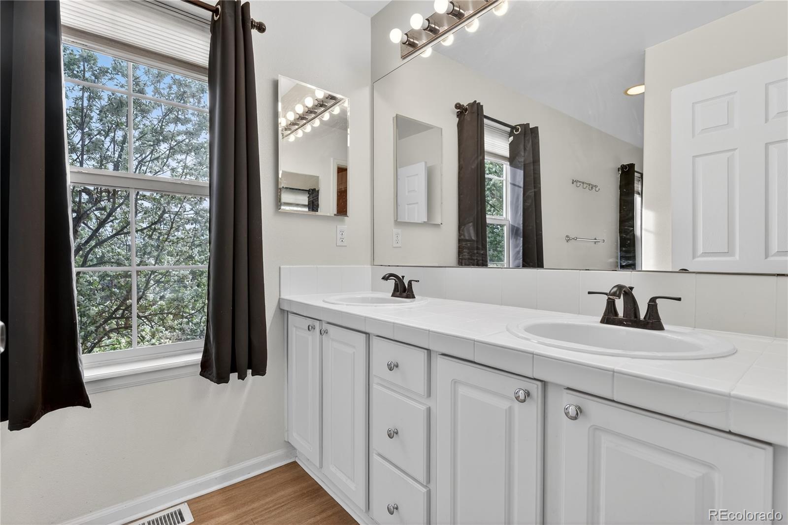 5555 E Briarwood Avenue Unit: 504