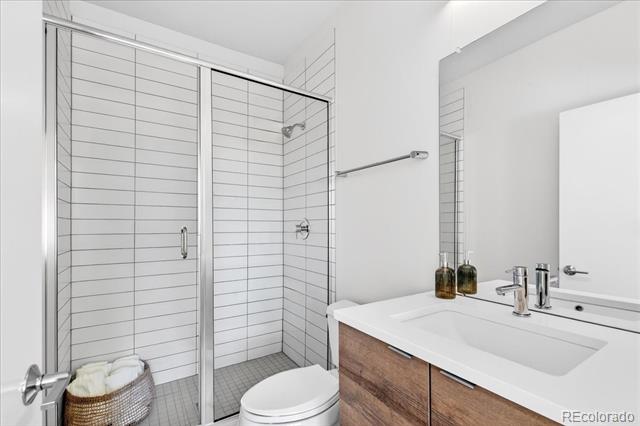 3520 W Conejos Place Unit: 11
