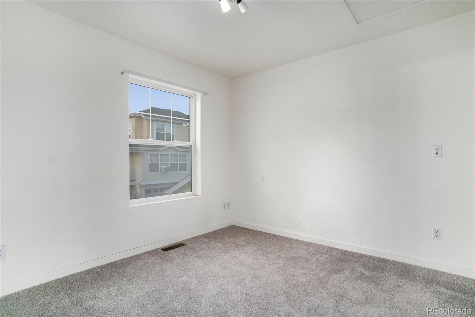3910 Colorado Avenue Unit: L