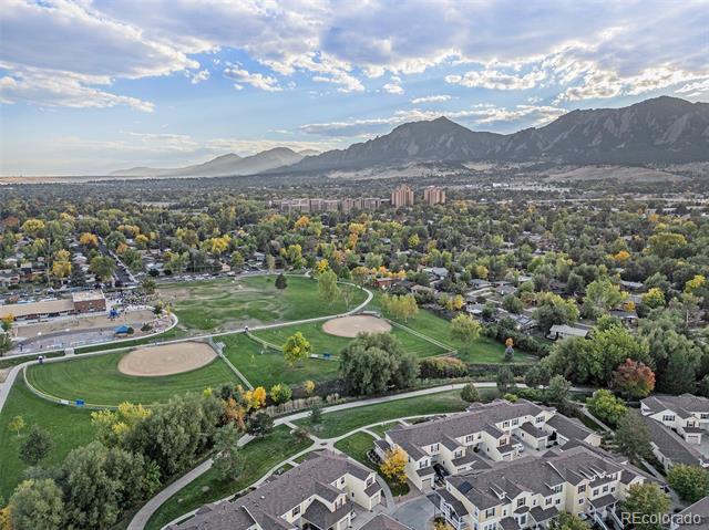 3910 Colorado Avenue Unit: L