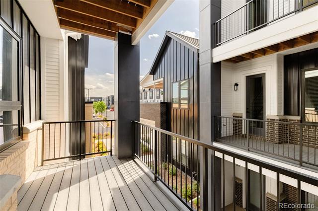 8260 E 36th Avenue Unit: 30