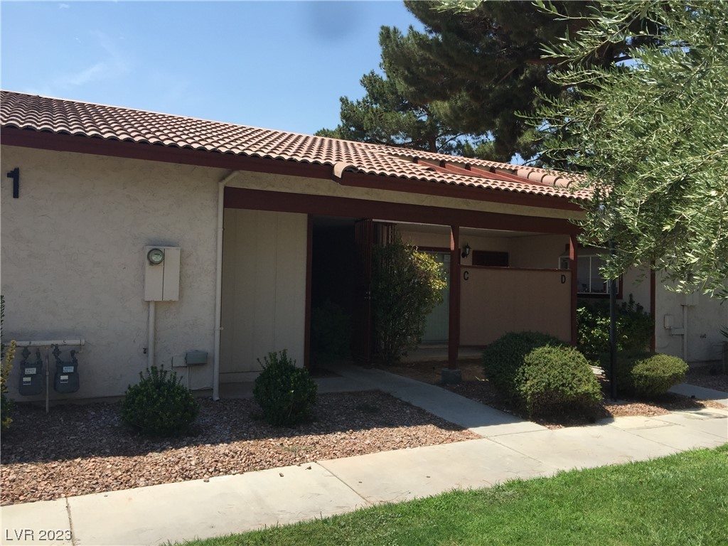 405 North Lamb Boulevard F