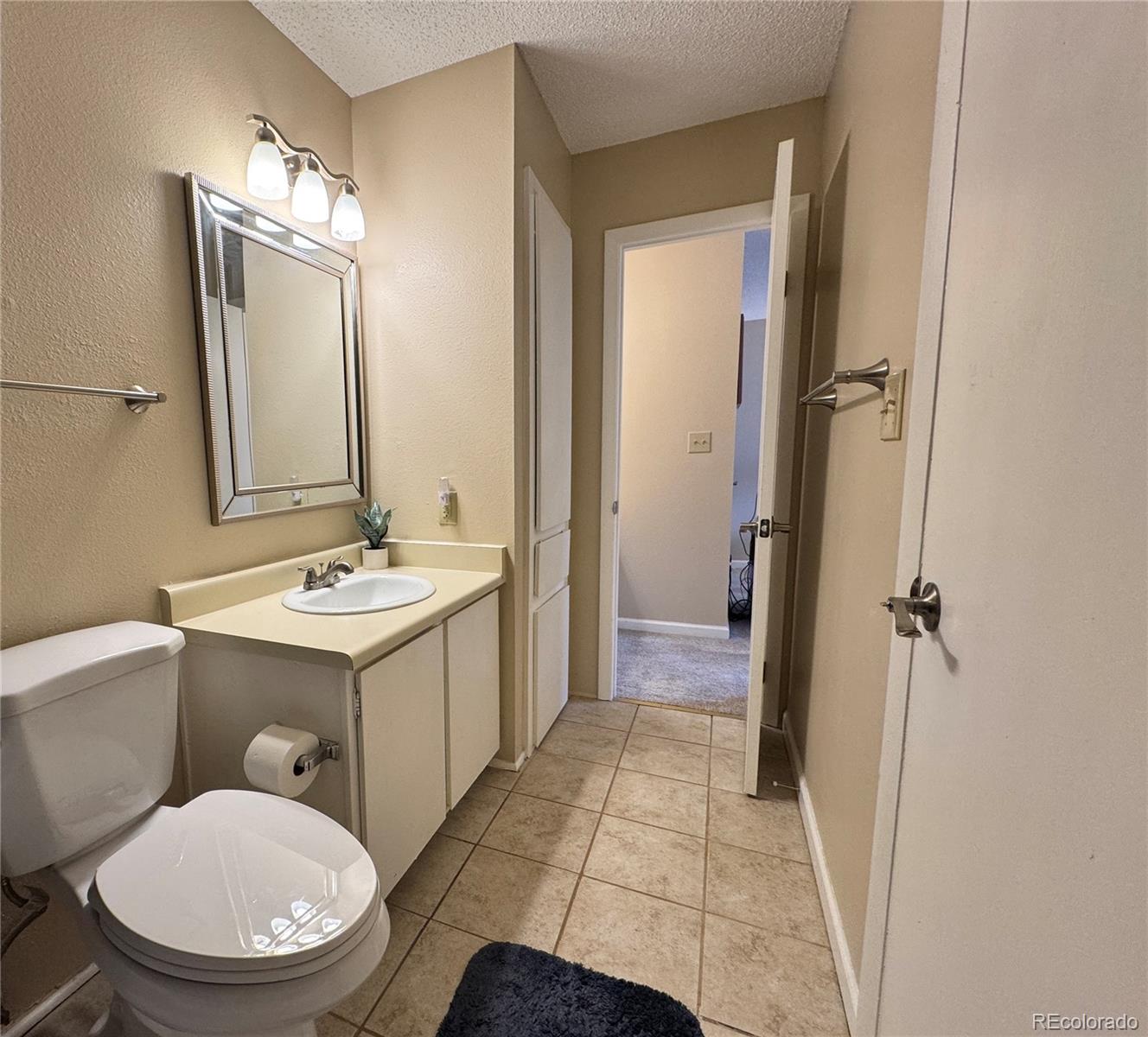 7185 S Gaylord Street Unit: D13