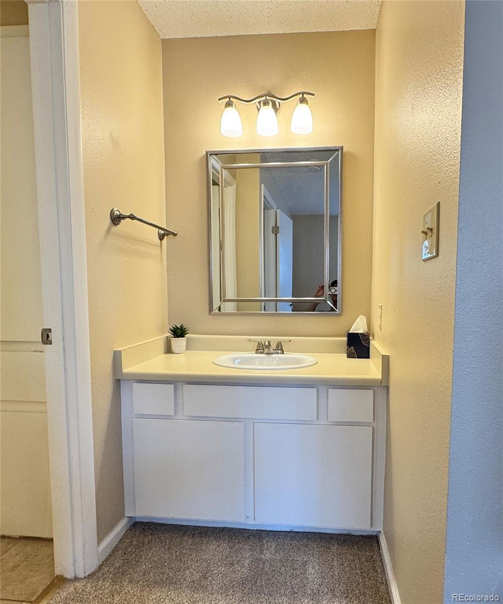 7185 S Gaylord Street Unit: D13