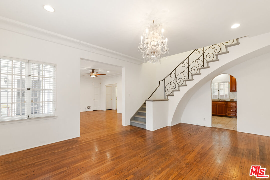 170 N Arnaz Unit: 8724