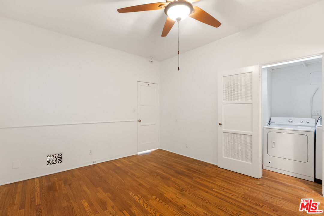 170 N Arnaz Unit: 8724