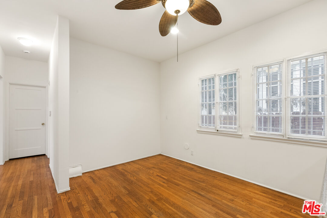 170 N Arnaz Unit: 8724