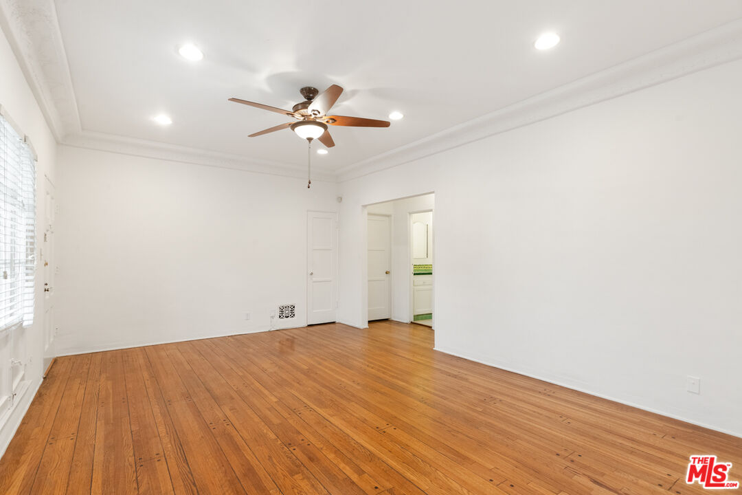 170 N Arnaz Unit: 8724