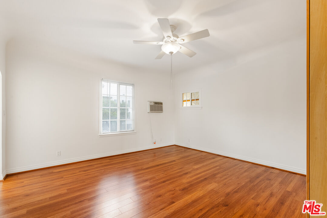 170 N Arnaz Unit: 8724