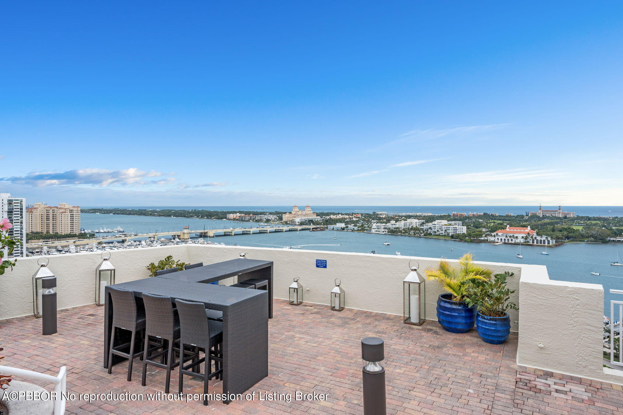 201 S Narcissus Avenue, 605