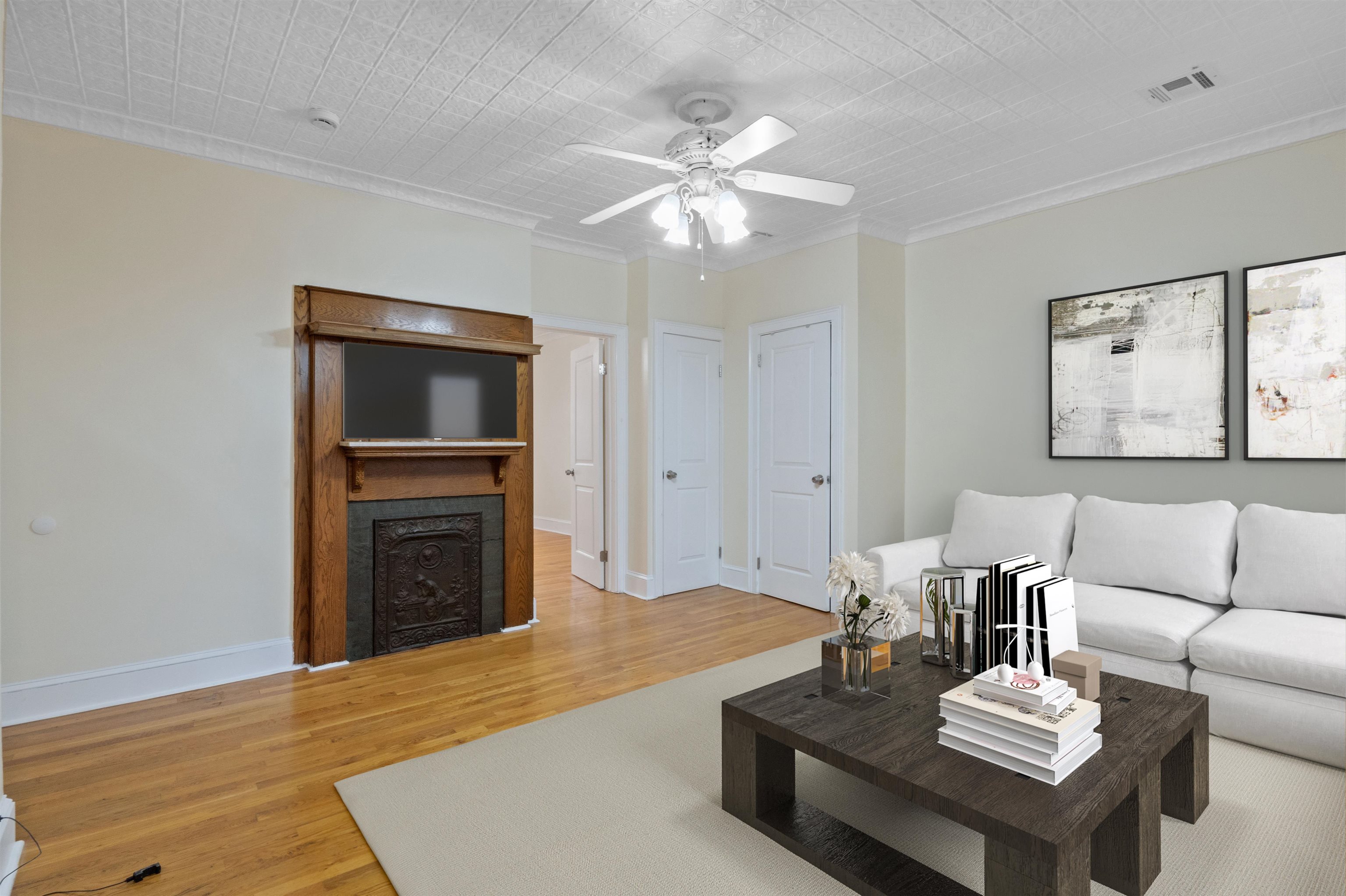 204 BEACON AVE Unit: 2