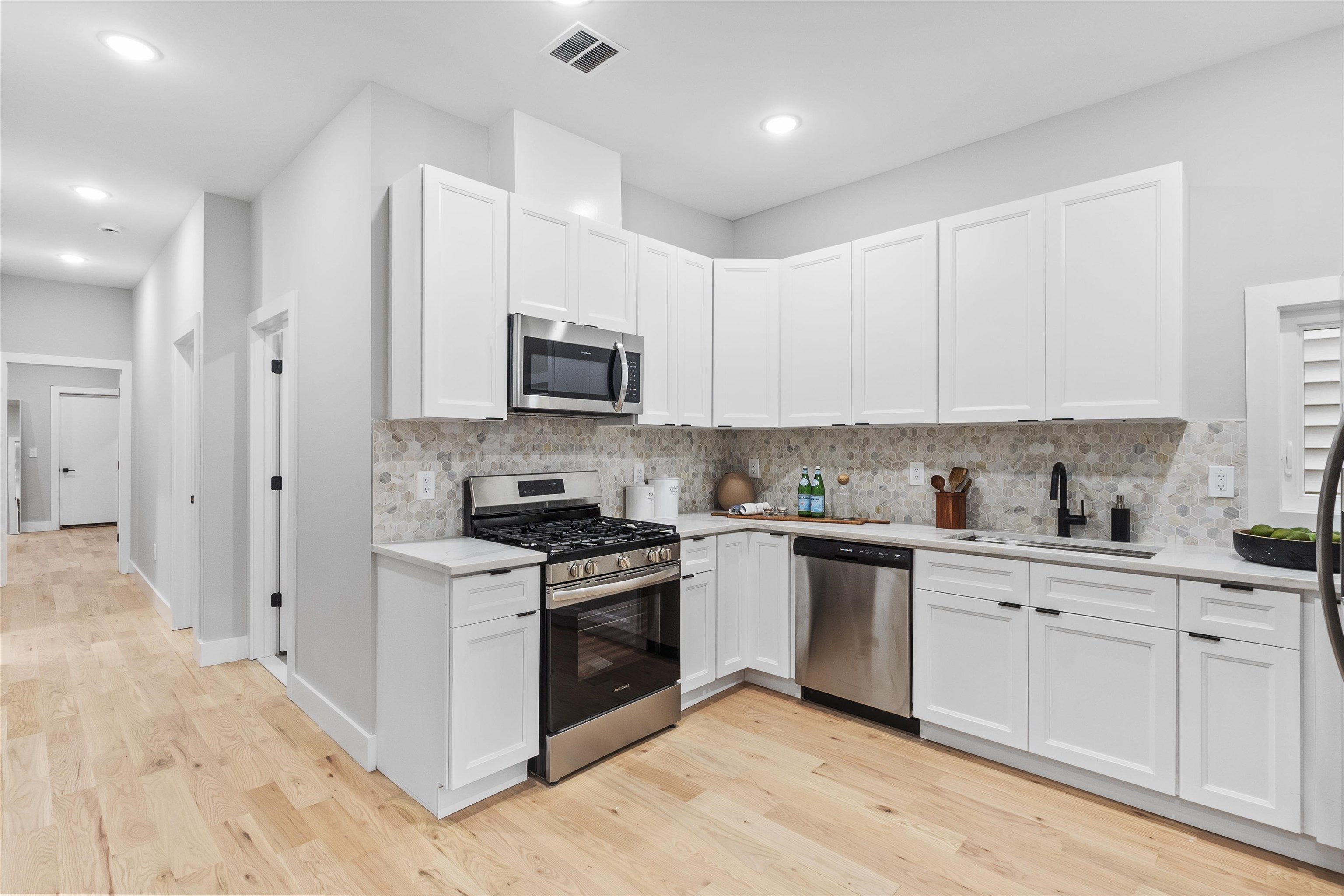 350 LIBERTY AVE Unit: 1