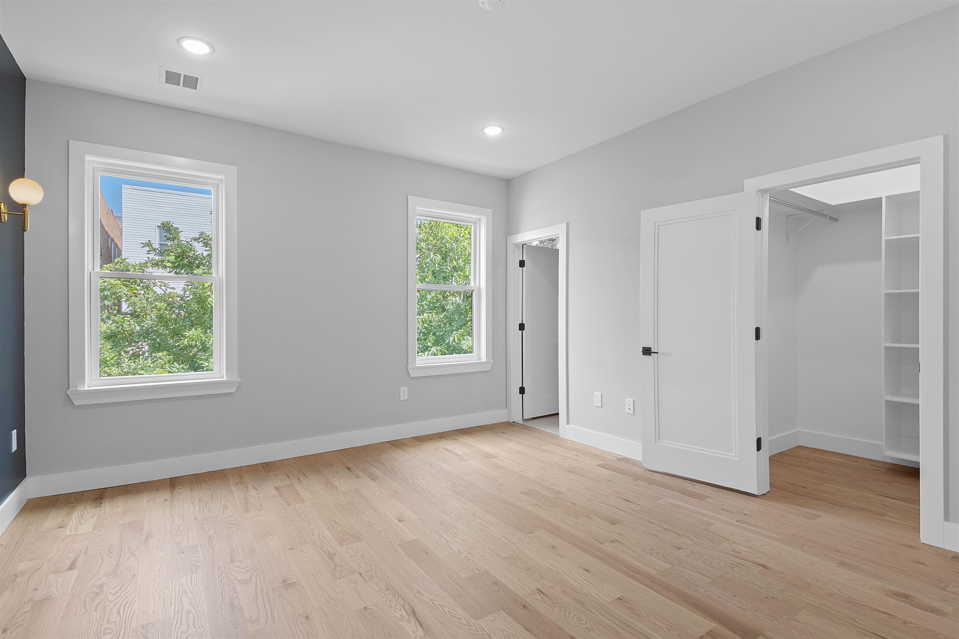 350 LIBERTY AVE Unit: 2