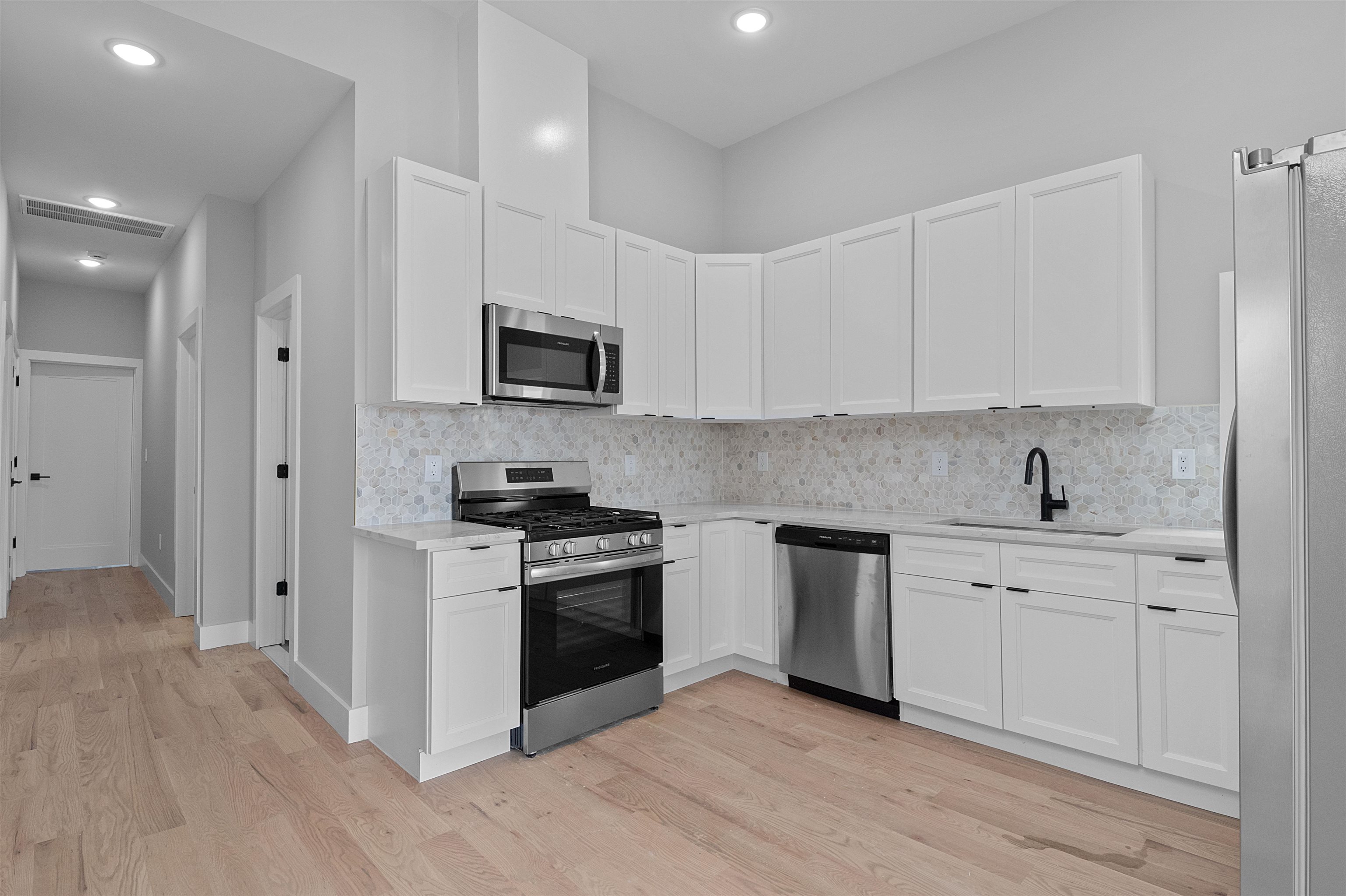 350 LIBERTY AVE Unit: 2