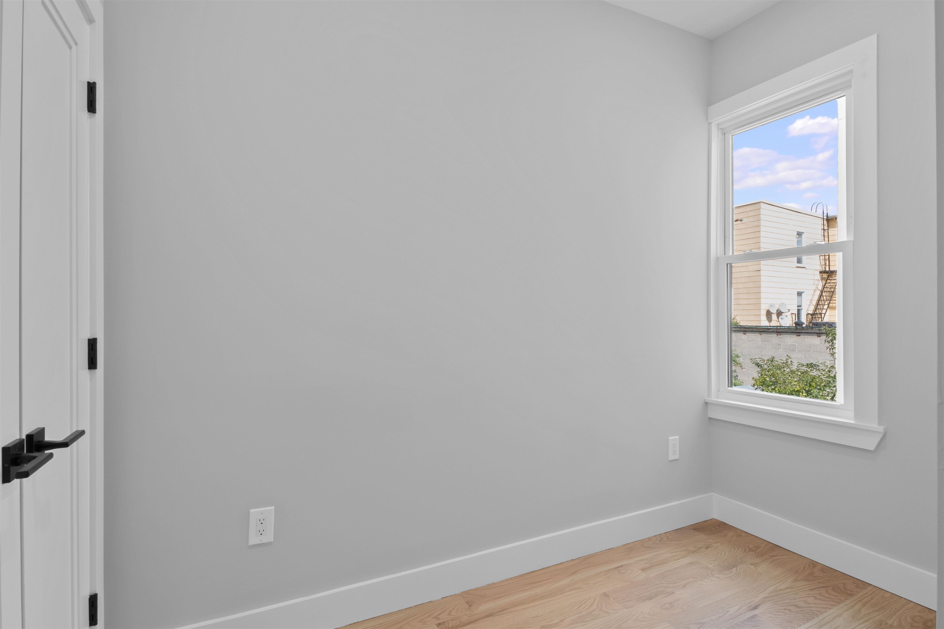 350 LIBERTY AVE Unit: 2