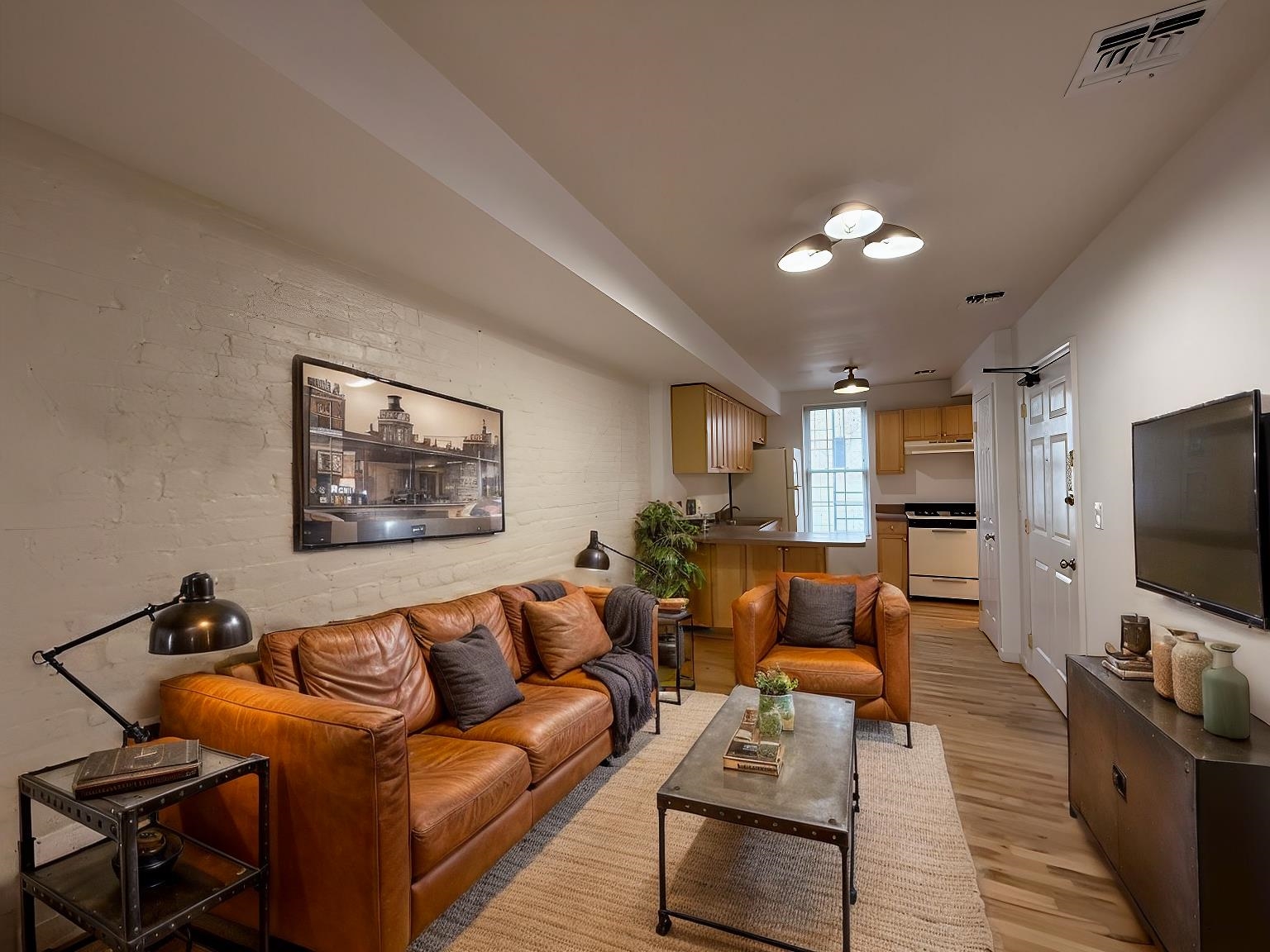 316.5 6TH ST Unit: #2