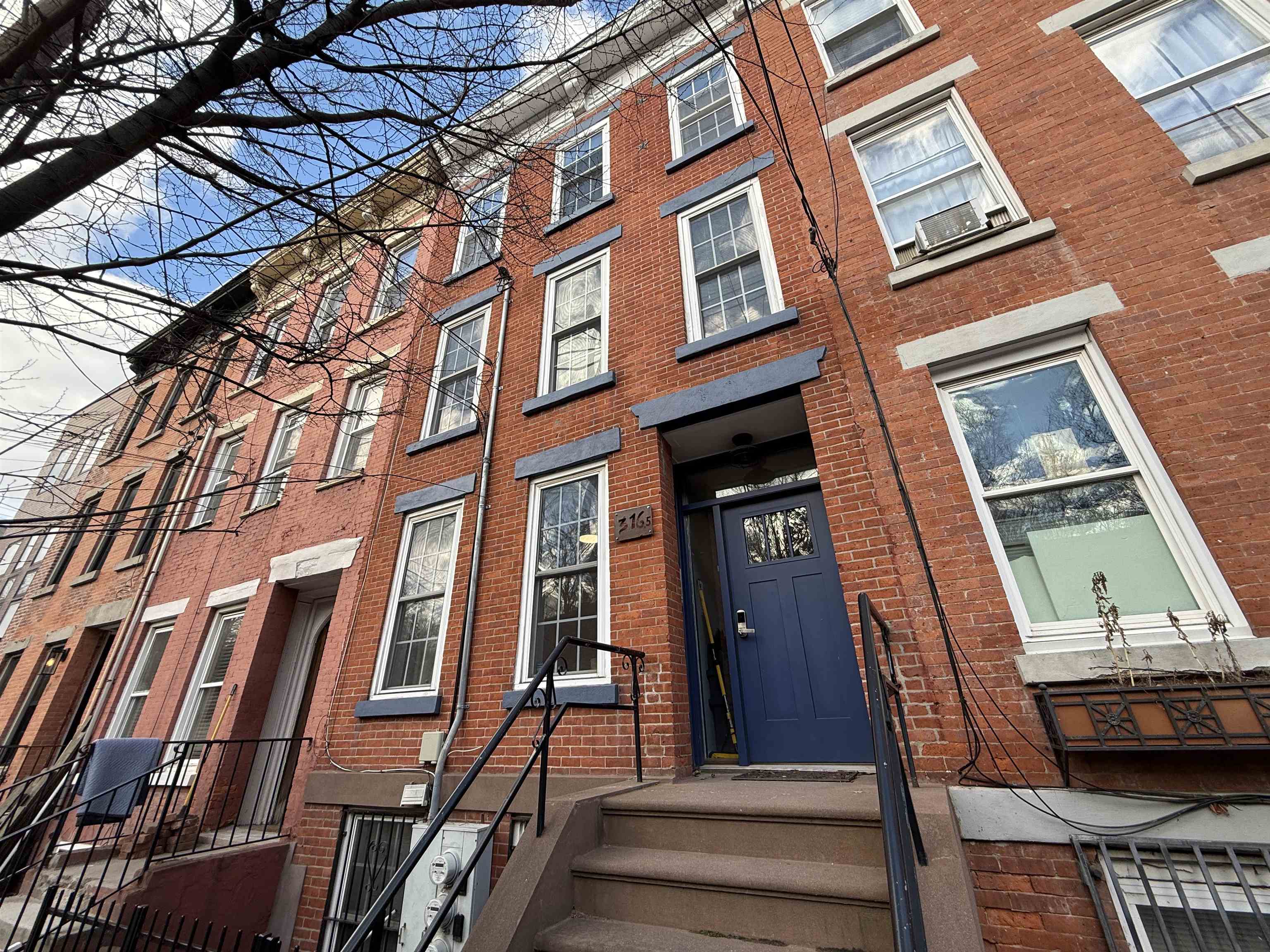 316.5 6TH ST Unit: #2