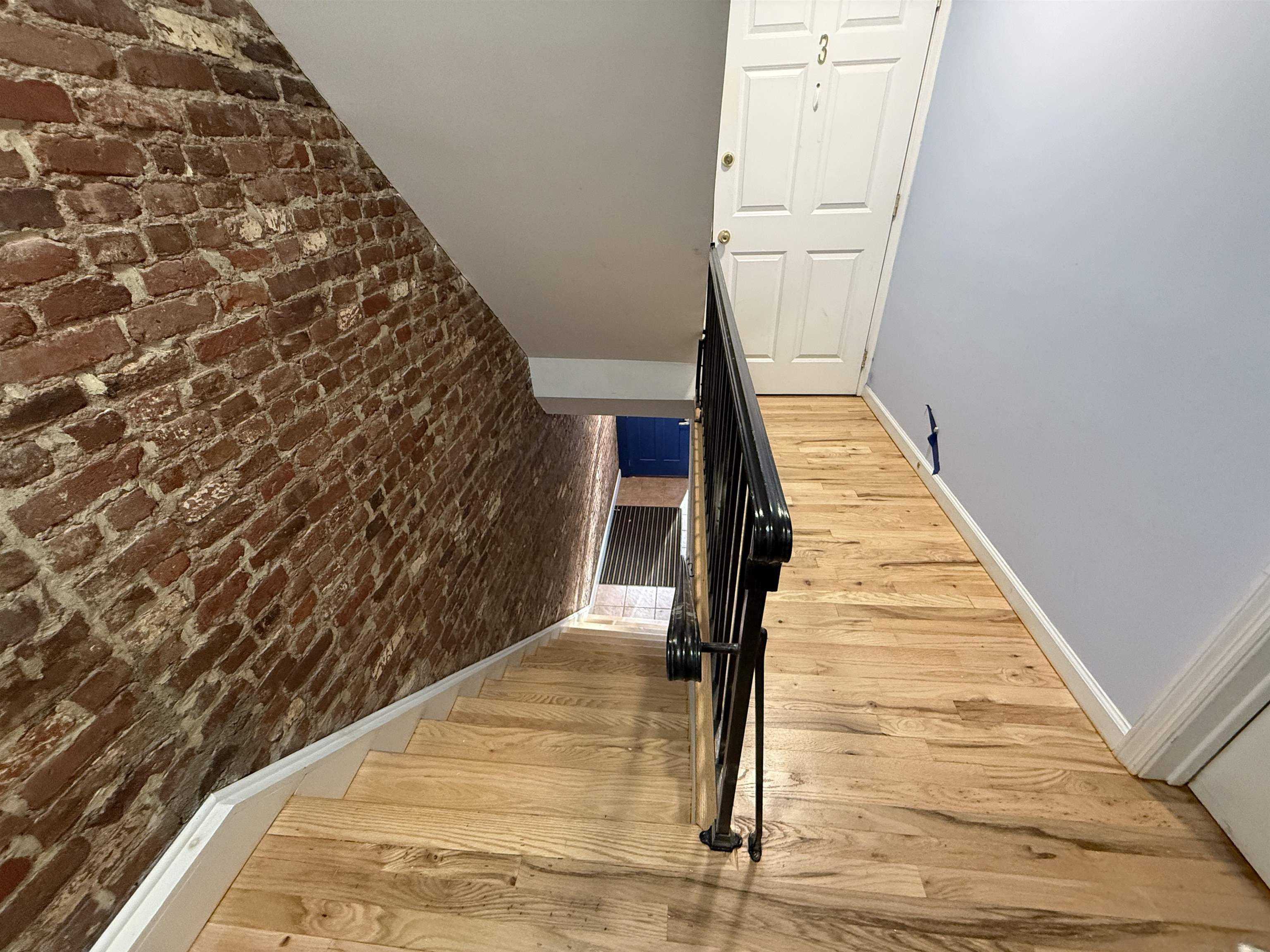316.5 6TH ST Unit: #2