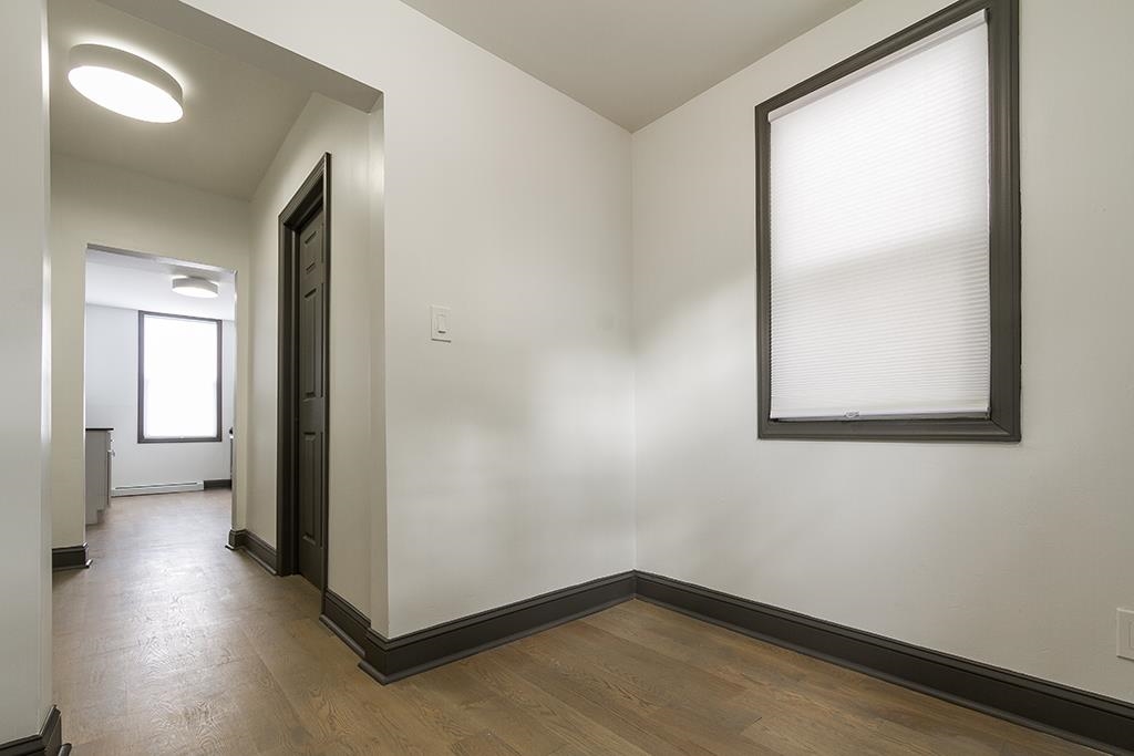 46 RAVINE AVE