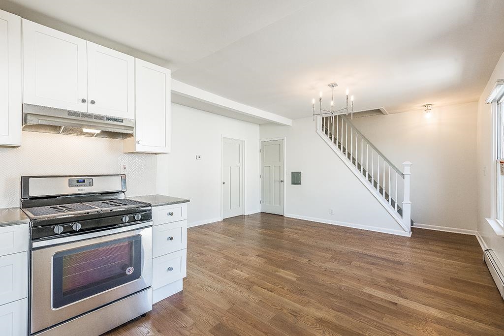 46 RAVINE AVE