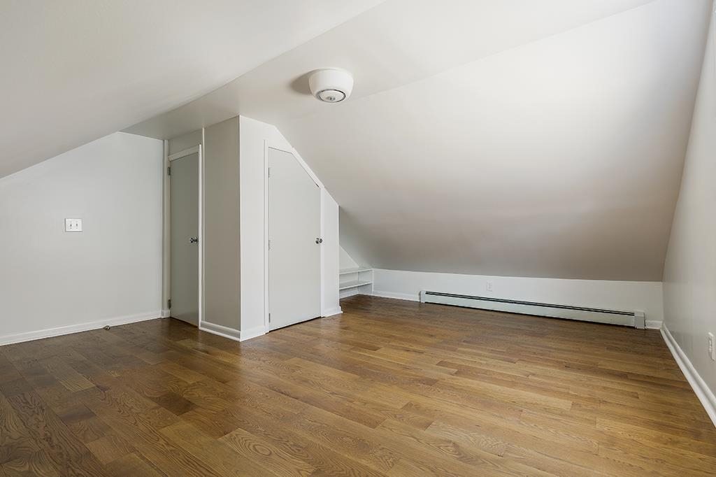 46 RAVINE AVE