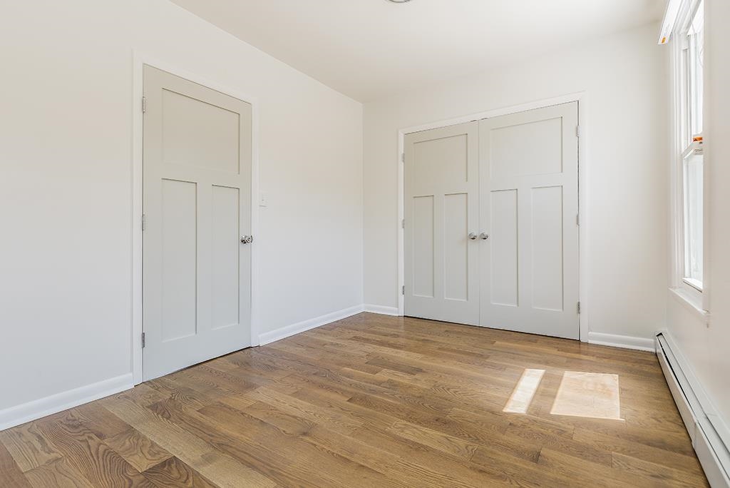 46 RAVINE AVE