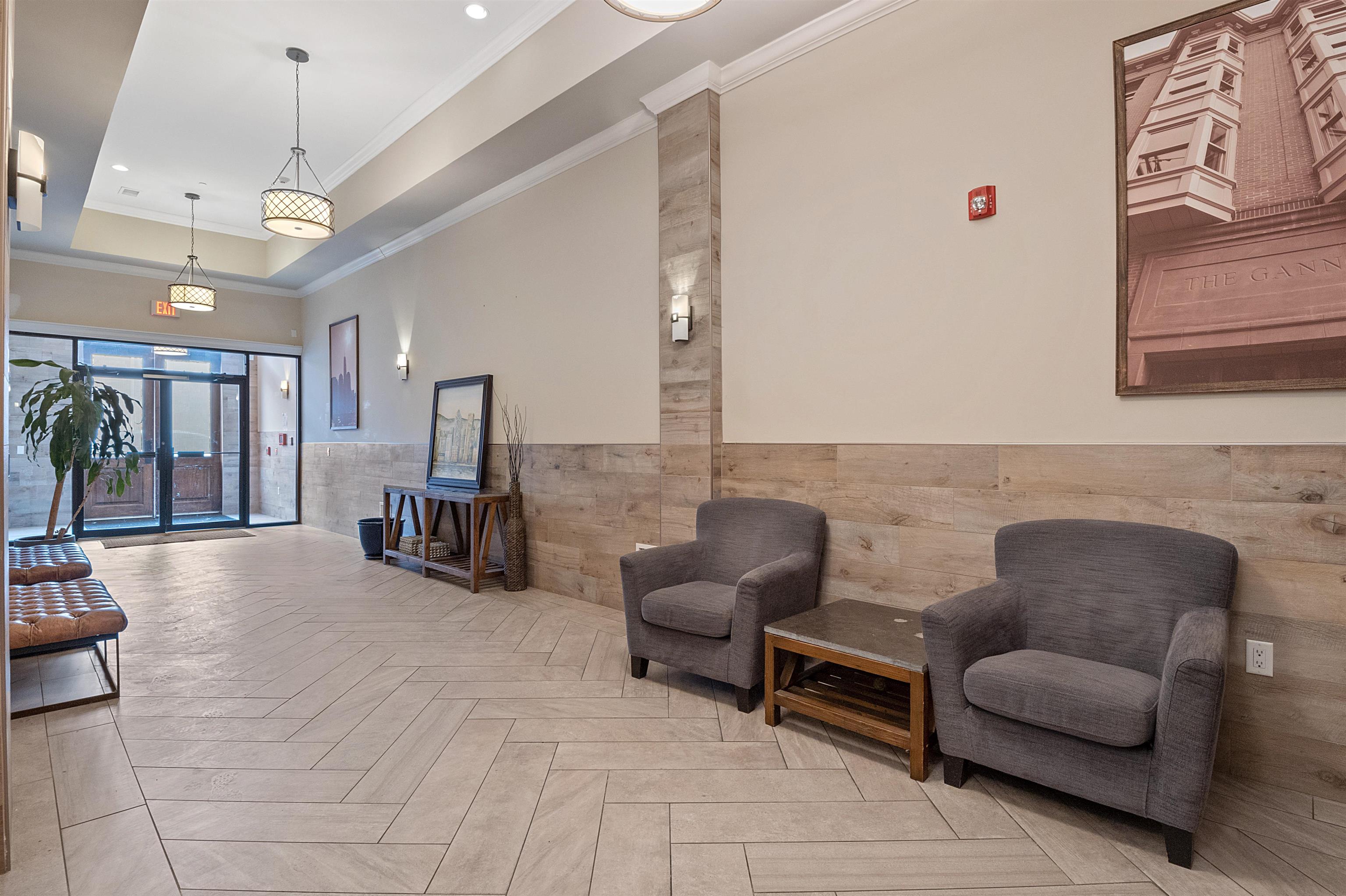 231 1ST ST Unit: 2G
