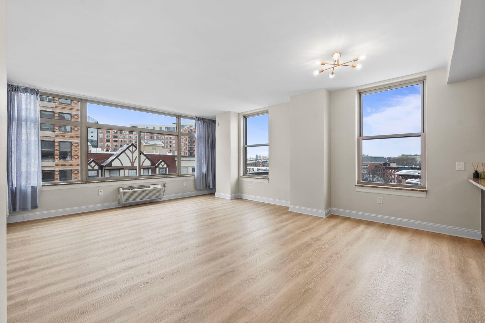 10 REGENT ST Unit: 606