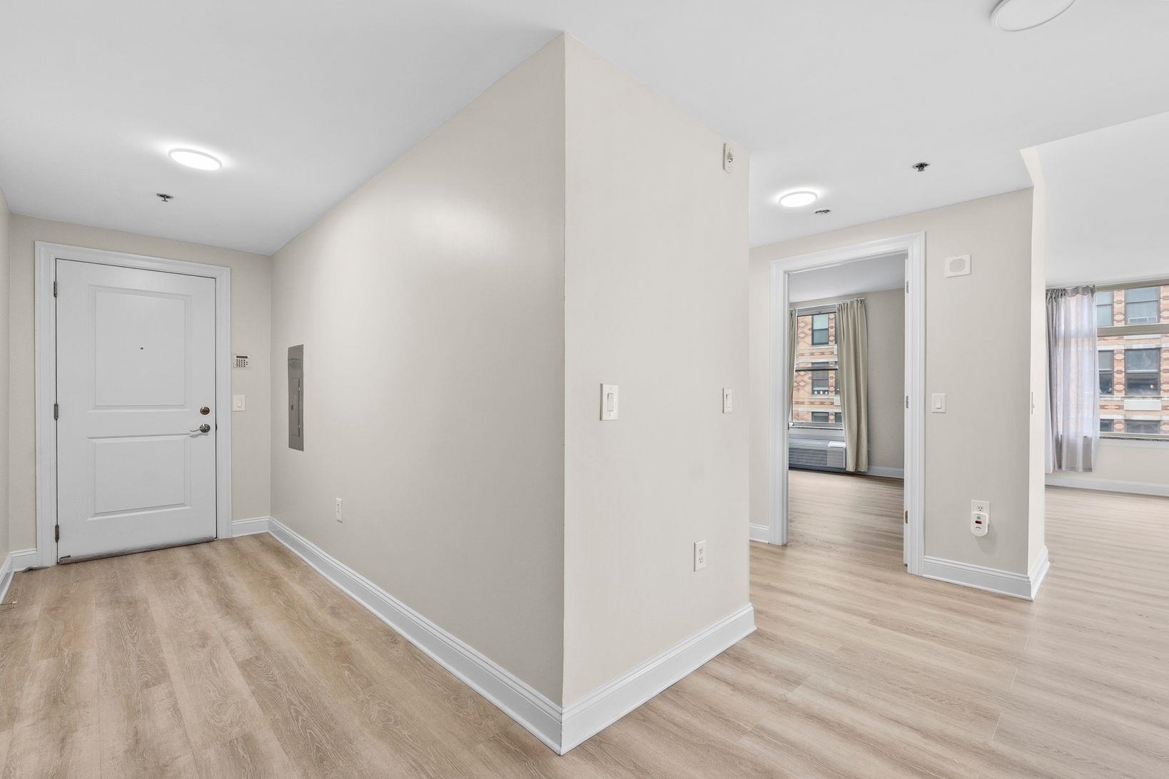 10 REGENT ST Unit: 606