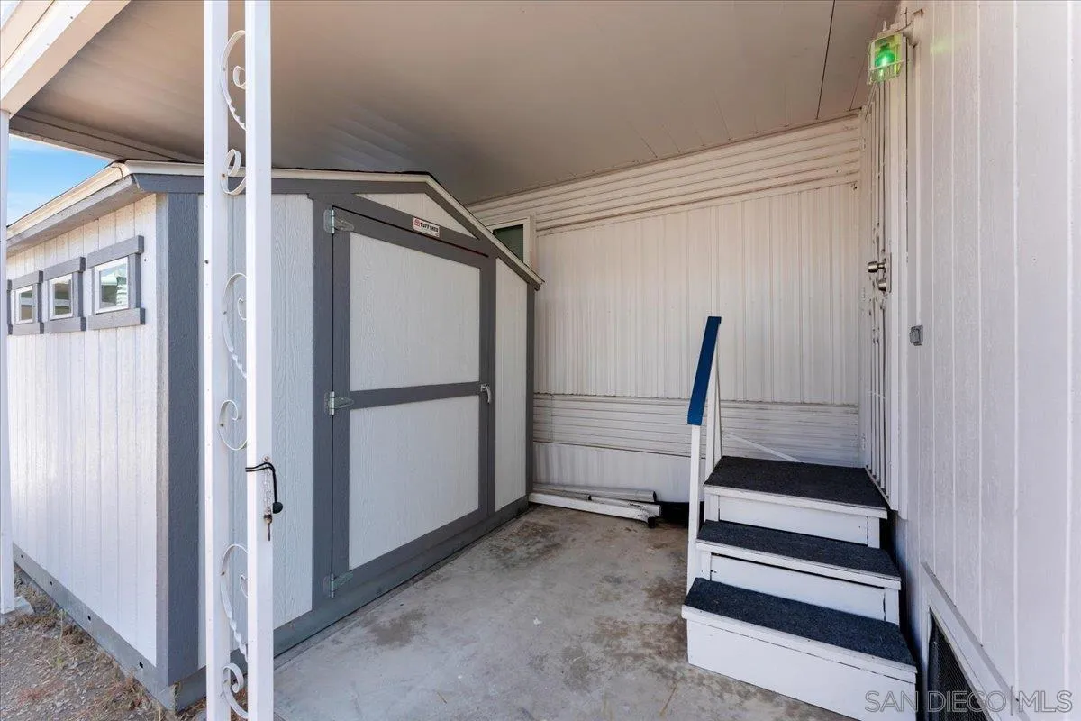 1285 E Washington Ave Unit 51