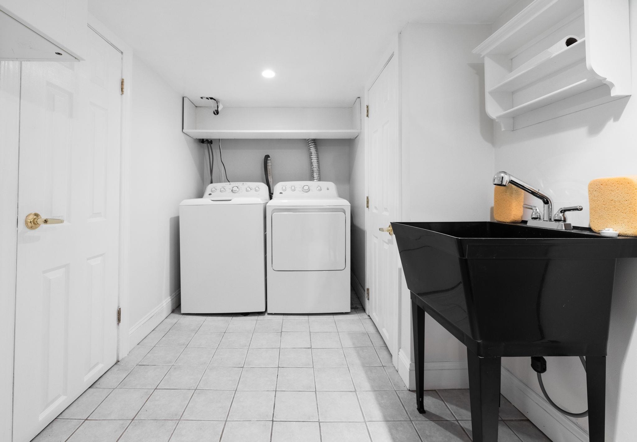 126 WAYNE ST Unit: 1