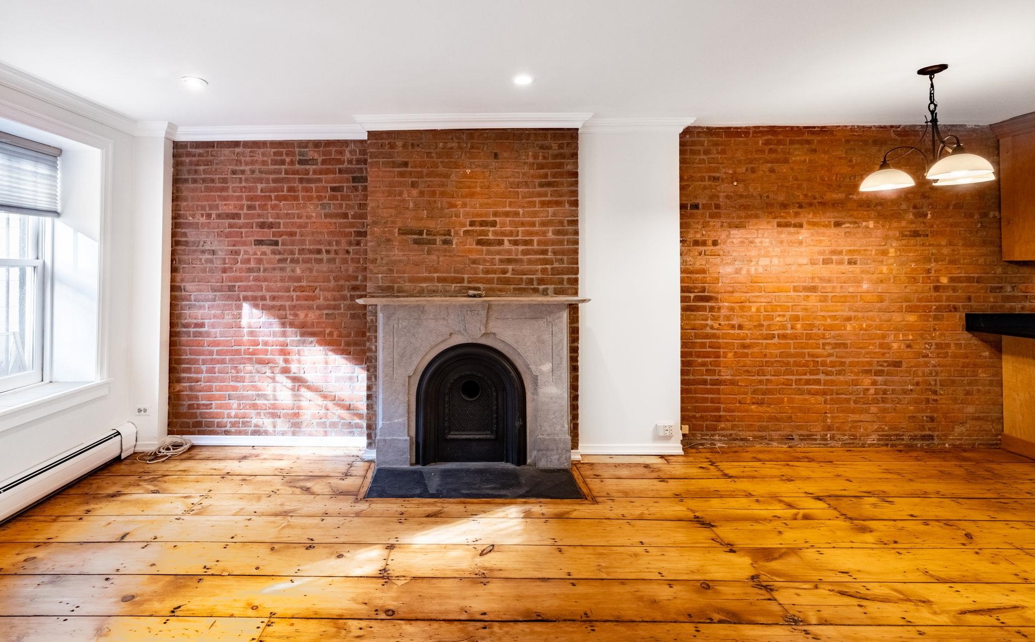 126 WAYNE ST Unit: 1