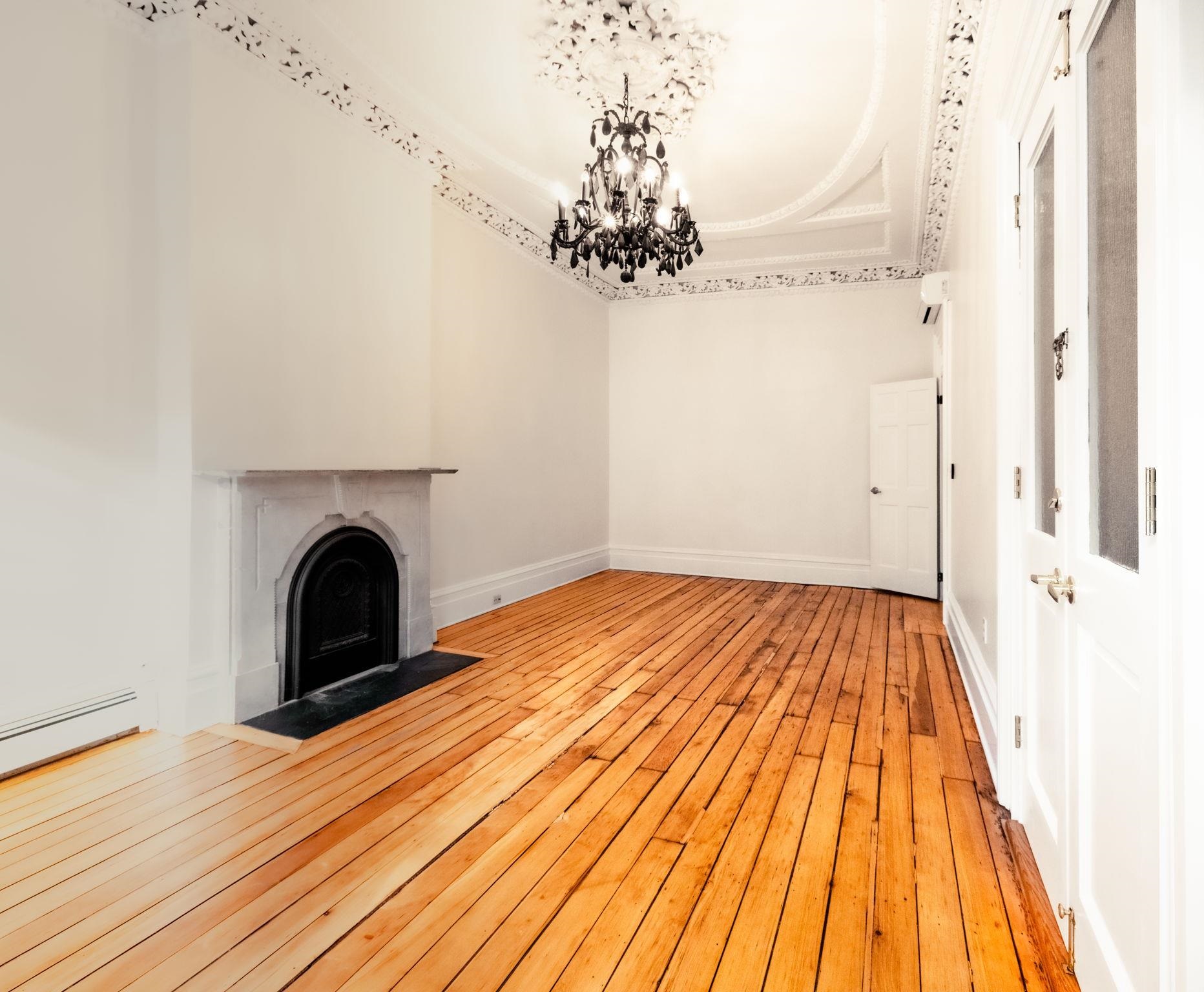 126 WAYNE ST Unit: 1