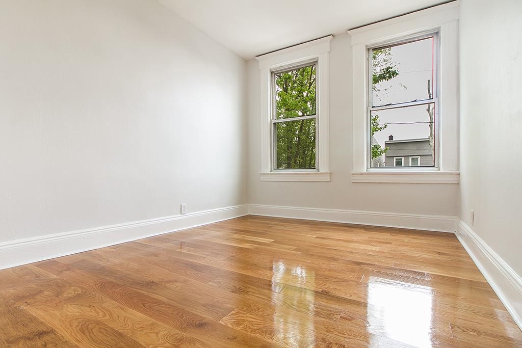 282 NEPTUNE AVE