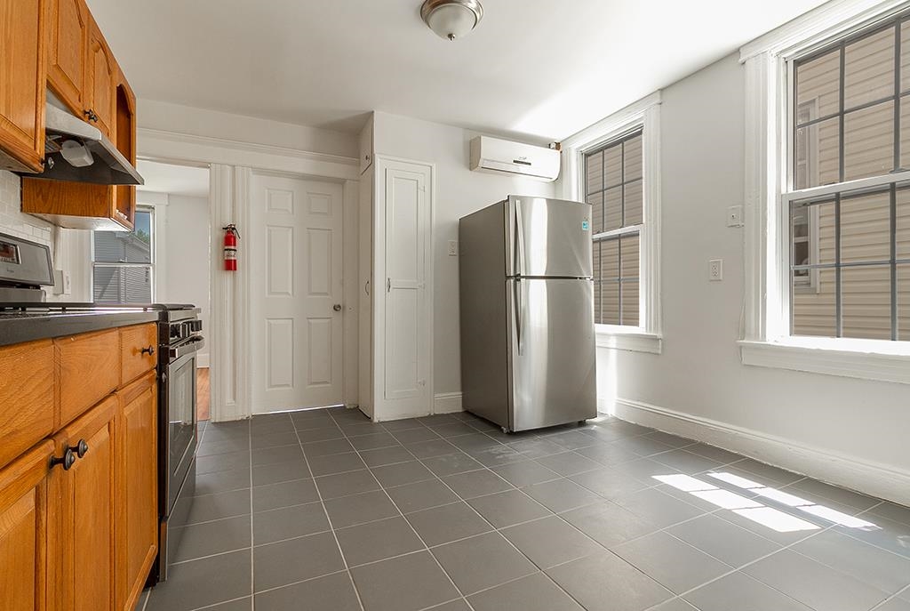 282 NEPTUNE AVE