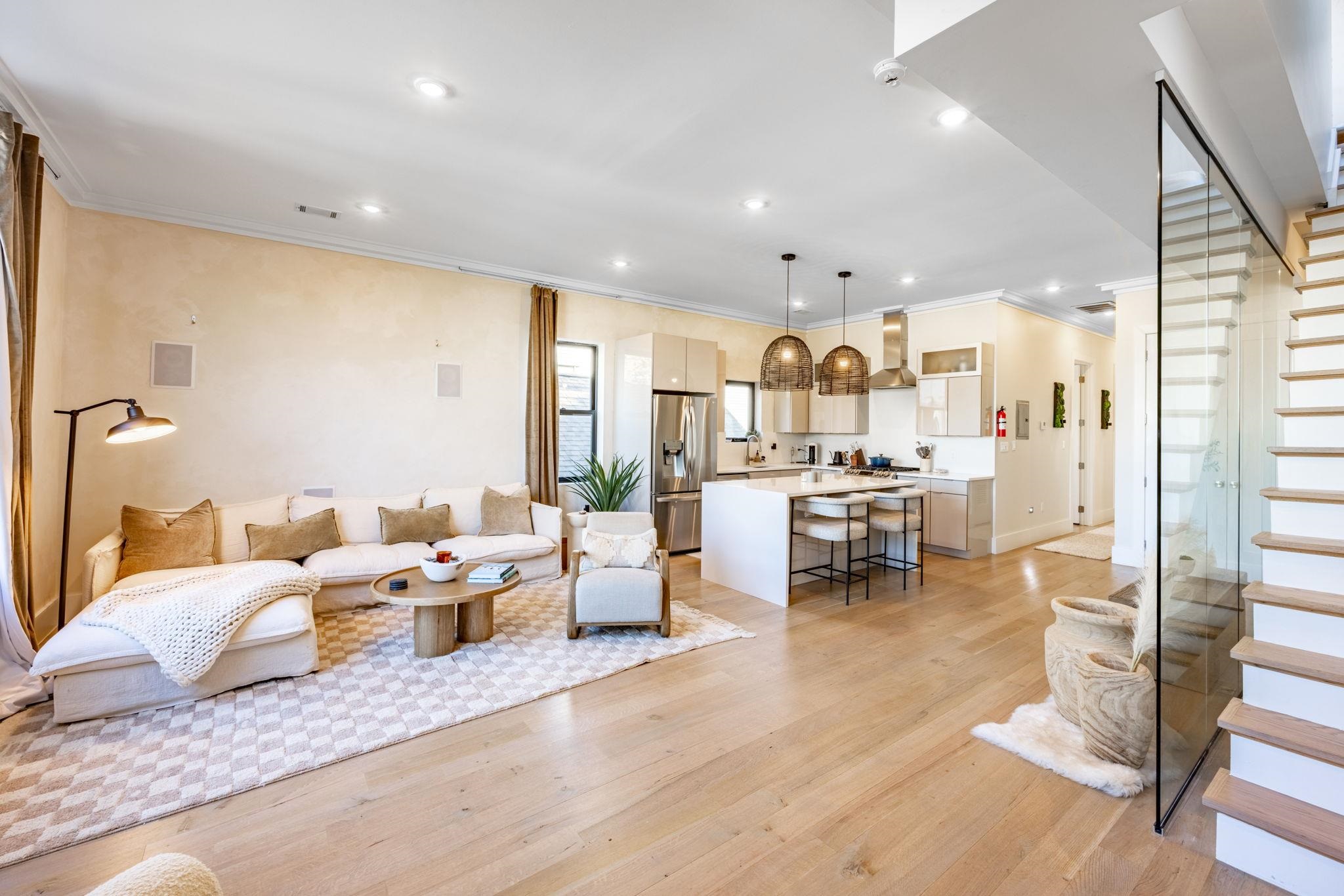 25 WAVERLY ST Unit: 2