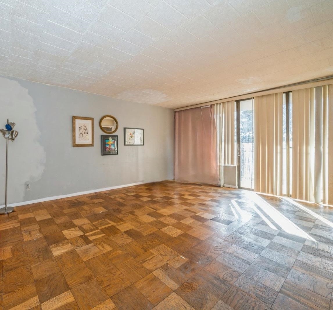 9060 PALISADE AVE Unit: 515